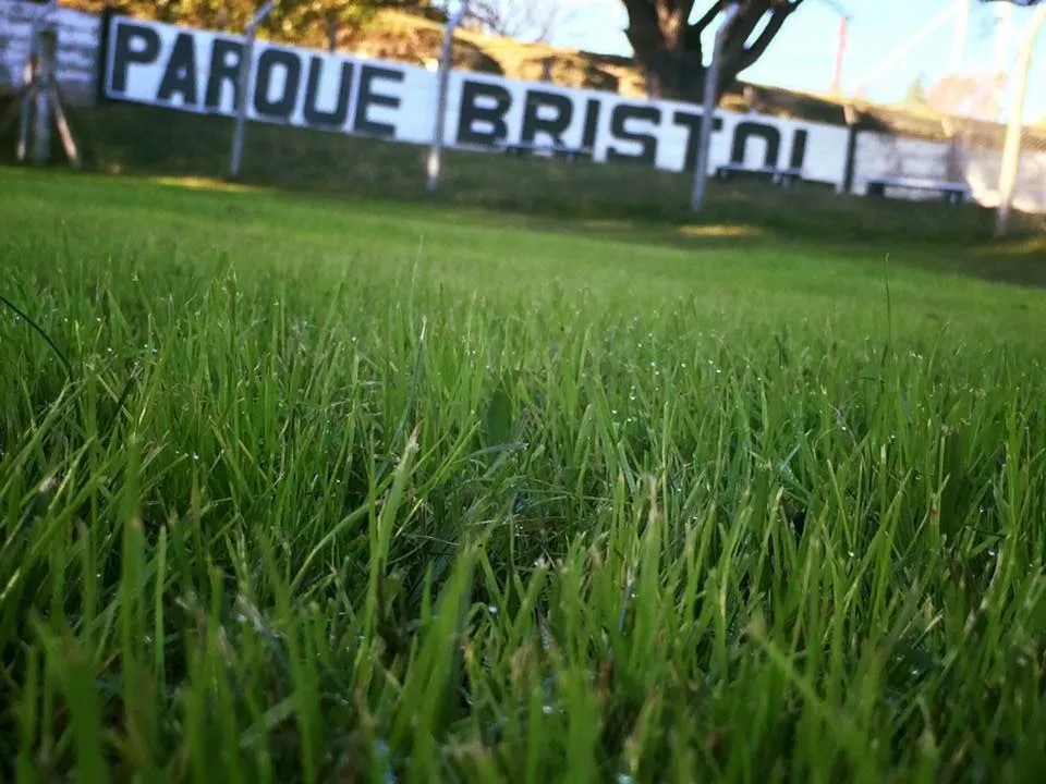 La cancha del Parque Bristol
